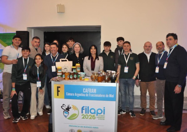 Importante contribución de Maciá como Capital Nacional de la Apicultura en FILAPI 2026