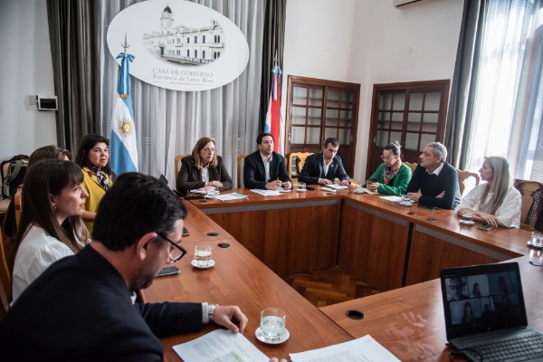 La Mesa Interinstitucional avanza en el análisis técnico y en nuevos acuerdos para mejorar la alimentación escolar