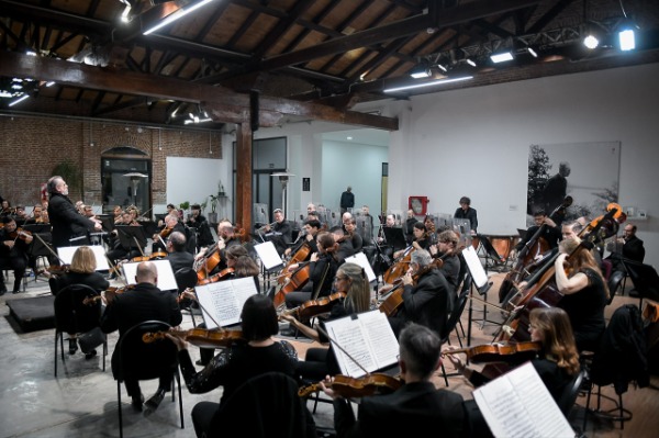 Una sala colmada acompañó la presentación de la Orquesta Sinfónica de Entre Ríos en el Juan L. Ortiz