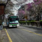 Avanza la reconfiguración de calle 25 de Mayo y modifican recorridos de seis líneas de colectivos