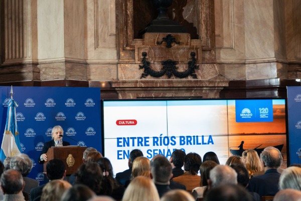 Turismo, producción y cultura mostraron la identidad entrerriana en el Senado de la Nación